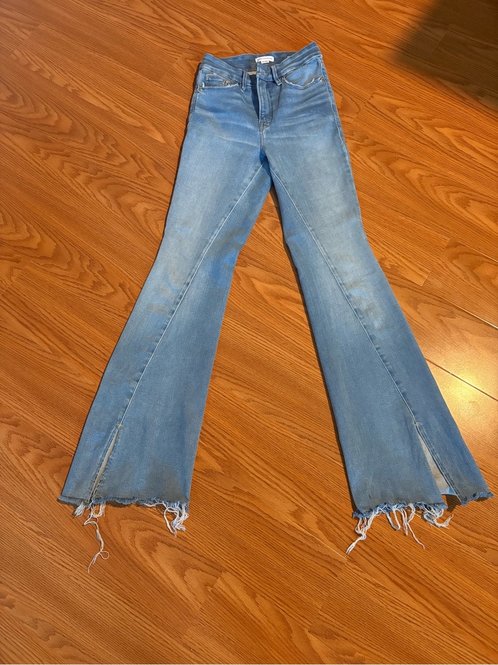 Good American Women’s Soft Tech Good Legs Flare Jeans with Raw Hem Size 2